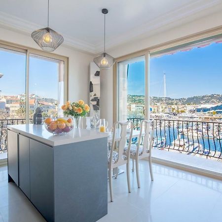 Darxia -Cannes Vieux Port Luaran gambar