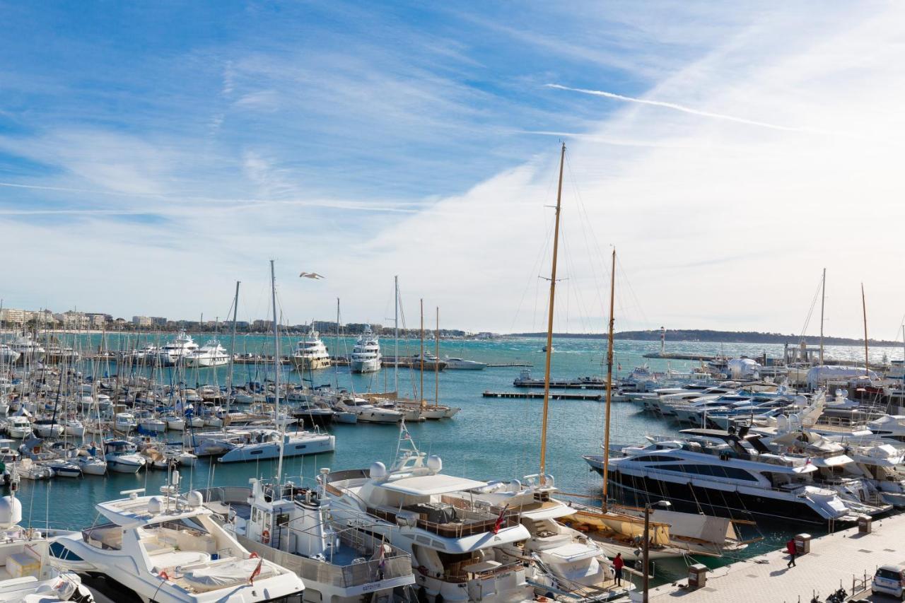 Darxia -Cannes Vieux Port Luaran gambar