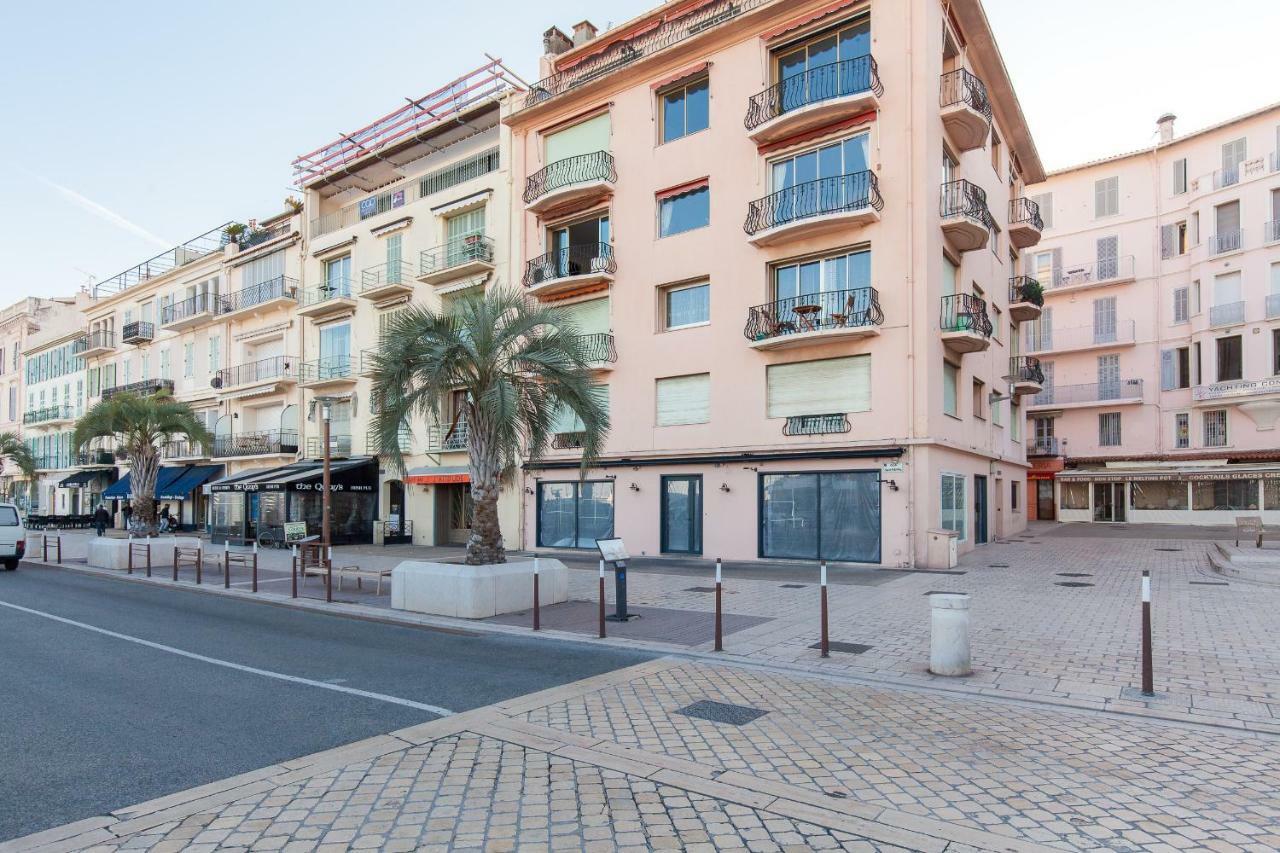 Darxia -Cannes Vieux Port Luaran gambar