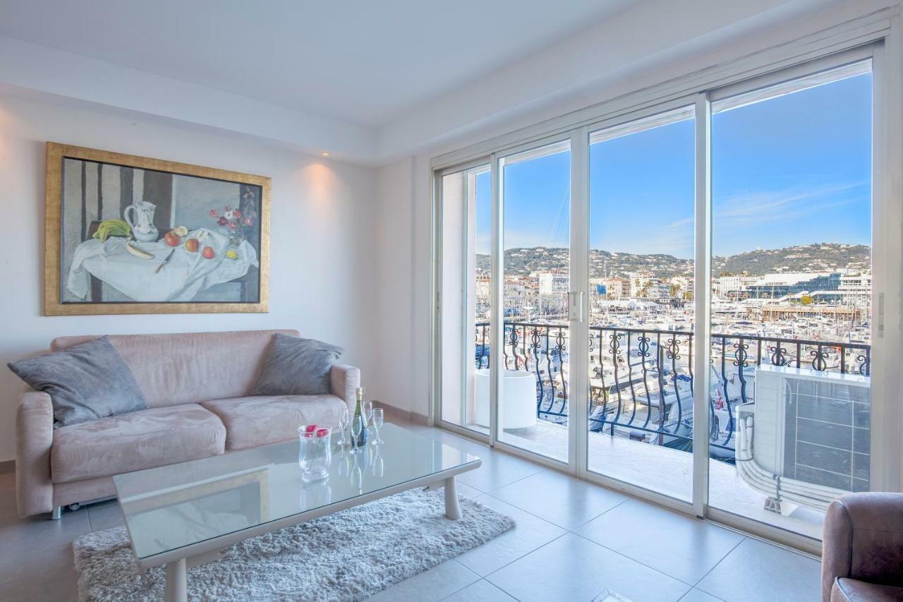Darxia -Cannes Vieux Port Luaran gambar