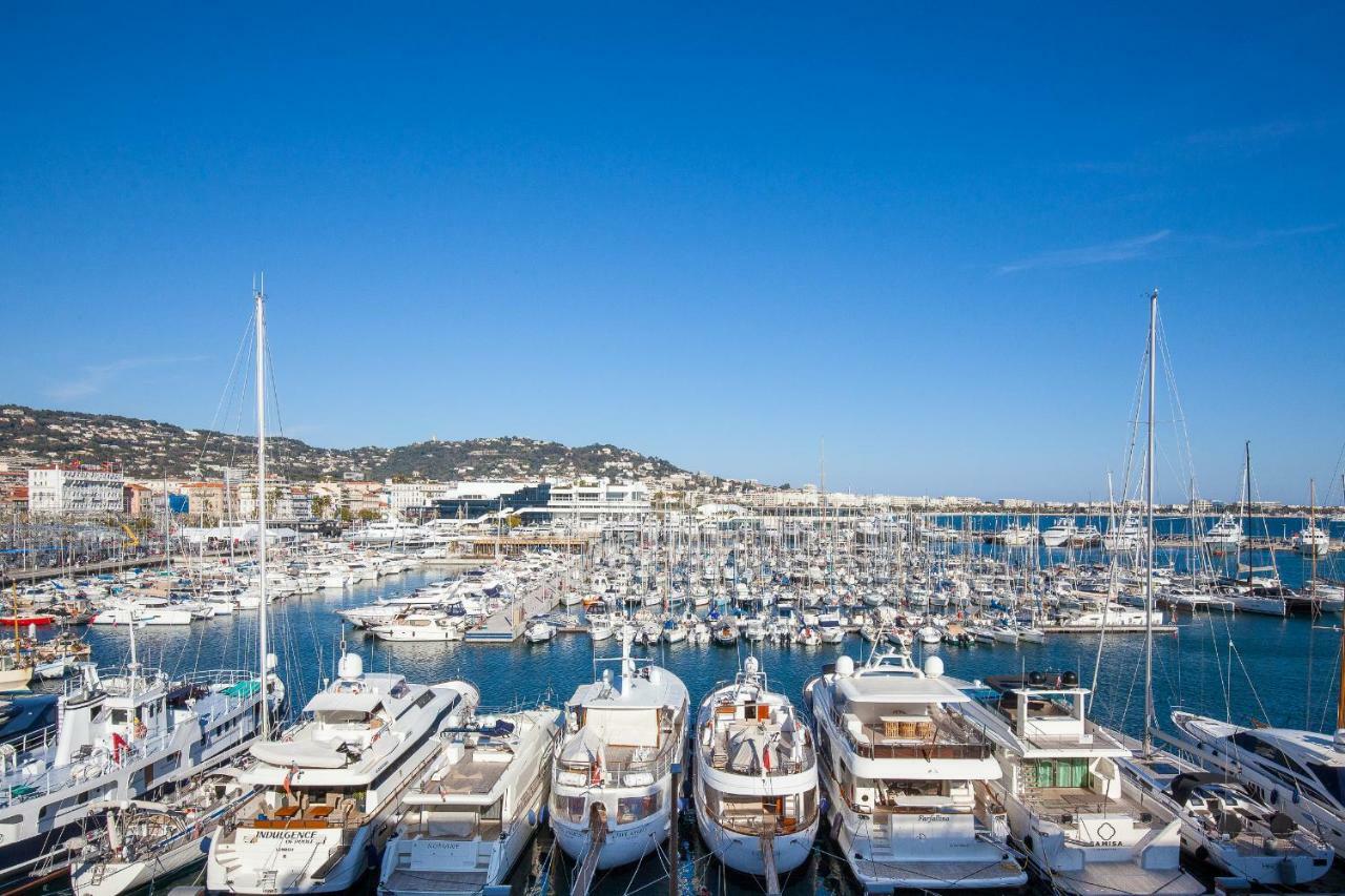 Darxia -Cannes Vieux Port Luaran gambar